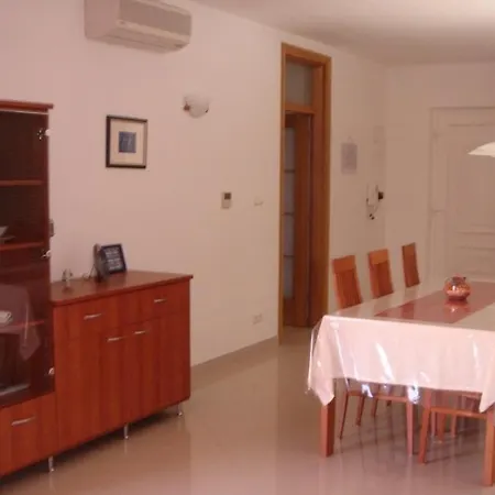 In With Seaview, Terrace, Air Condition, Wifi Semesterbostad Betina (Sibenik-Knin)
