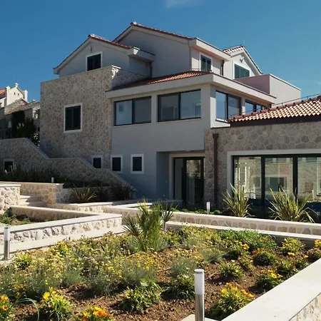 In With Seaview, Terrace, Air Condition, Wifi Betina (Sibenik-Knin)