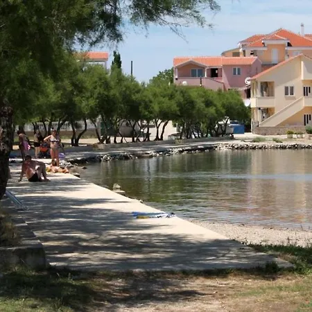 In With Seaview, Terrace, Air Condition, Wifi Vikendica Betina (Sibenik-Knin)