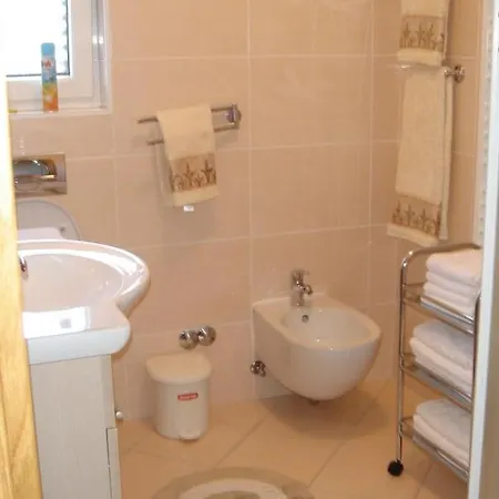 Vikendica In With Seaview, Terrace, Air Condition, Wifi