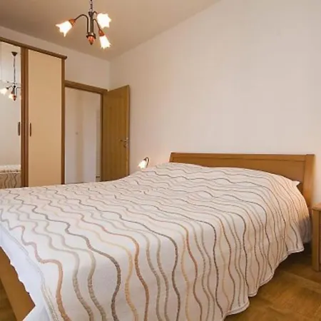 In With Seaview, Terrace, Air Condition, Wifi Vikendica