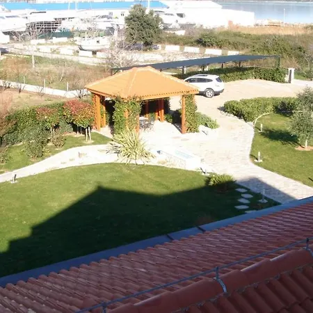 In With Seaview, Terrace, Air Condition, Wifi