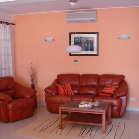 Semesterbostad In With Seaview, Terrace, Air Condition, Wifi