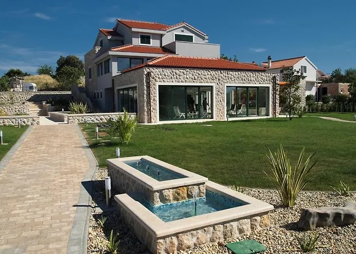 Prázdninový dům In With Seaview, Terrace, Air Condition, Wifi Betina (Sibenik-Knin)