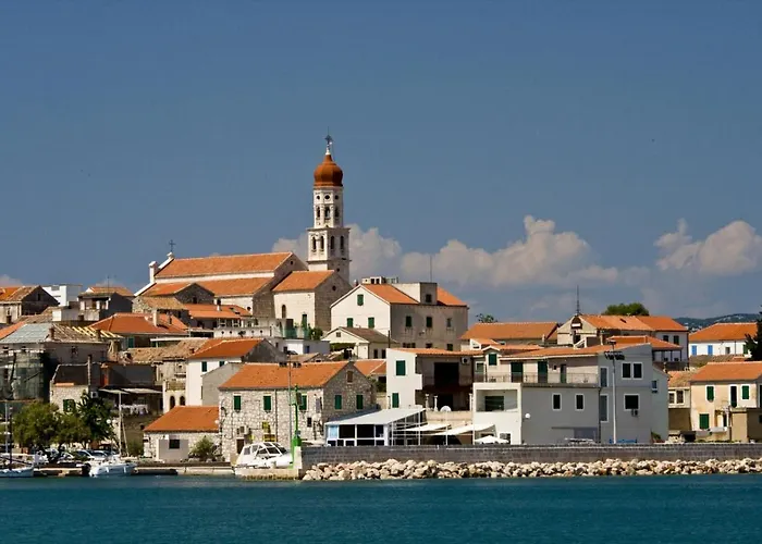 In With Seaview, Terrace, Air Condition, Wifi Vakantiehuis