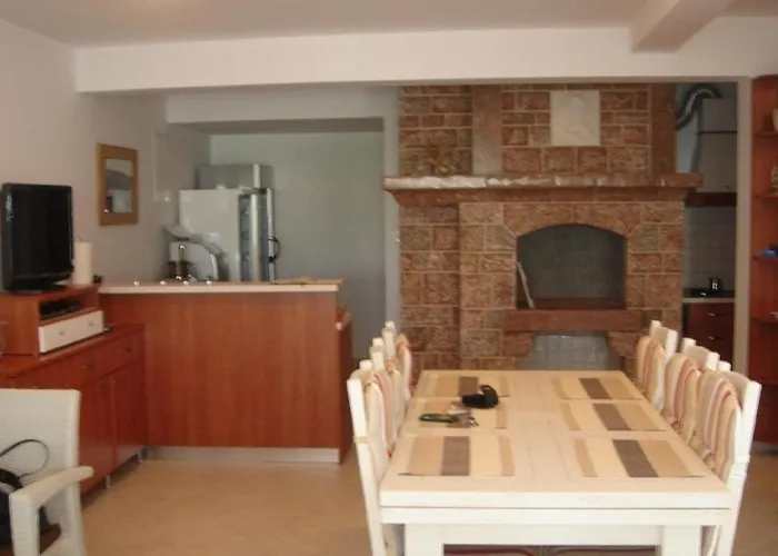 In With Seaview, Terrace, Air Condition, Wifi Betina (Sibenik-Knin)