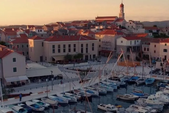 In With Seaview, Terrace, Air Condition, Wifi Vakantiehuis