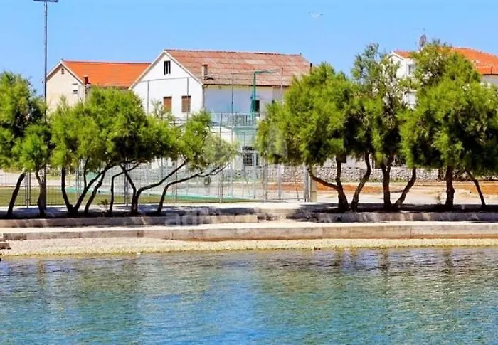 In With Seaview, Terrace, Air Condition, Wifi Betina (Sibenik-Knin)